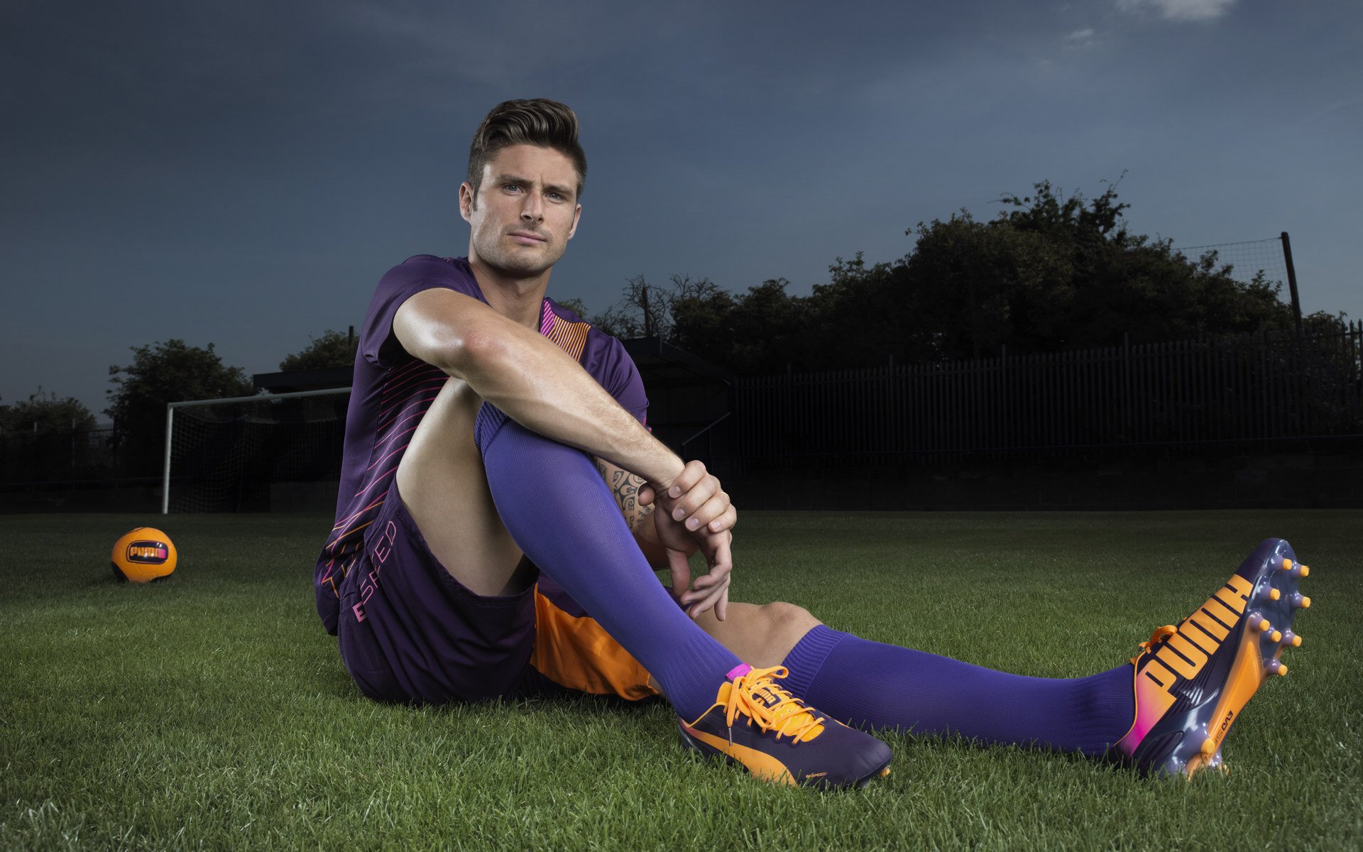 国王全面压制太阳，乔治在意甲焦点战接管比赛，跨越时空的统治力叙事