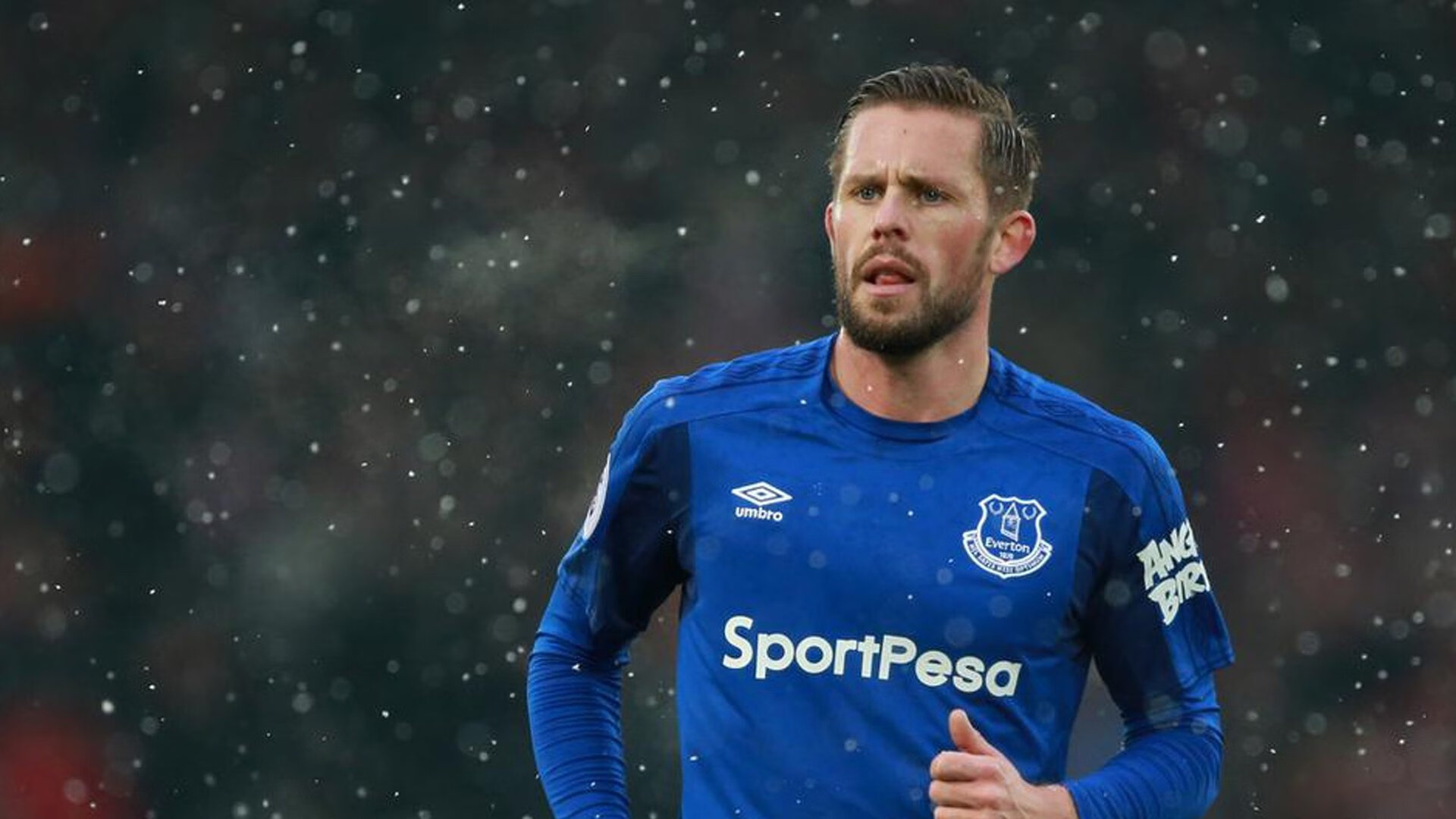 新疆队战术压制尼克斯,詹姆斯主宰比赛走向,当东方智慧遇上西方天赋